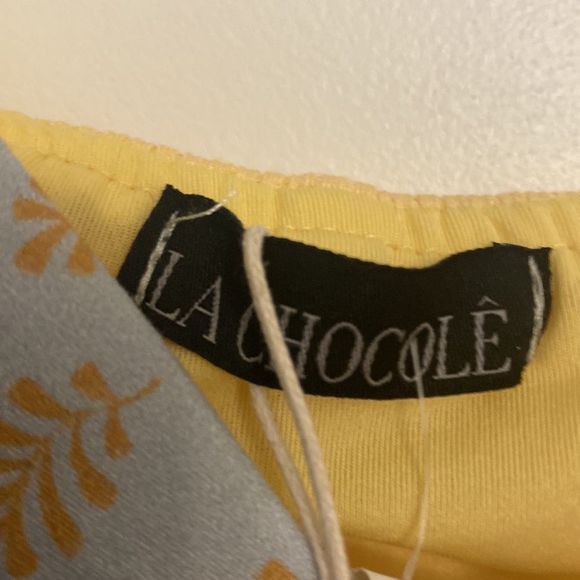 NWT La Chocole Short Sleeve Slightly Crop Top South African Brand RARE! - Sz M - Picture 2 of 3